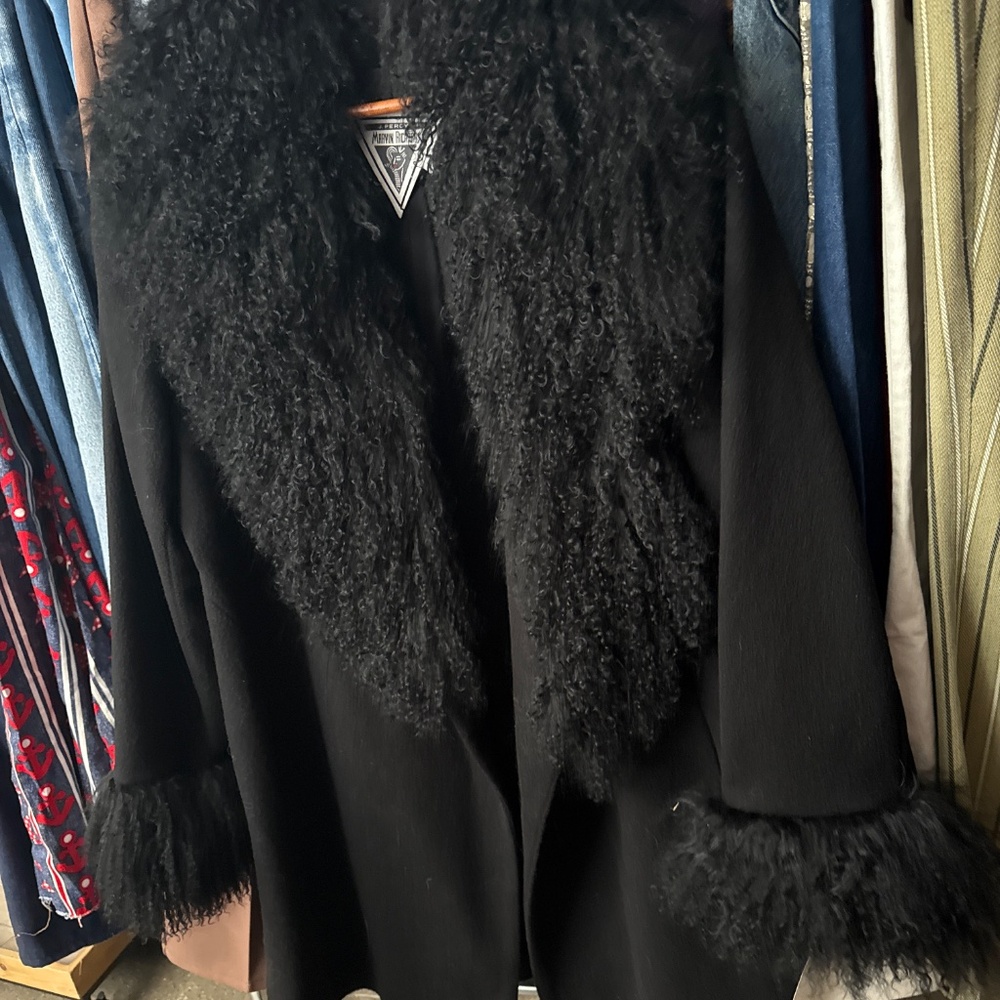 Vintage Marvin Richard’s black penny lane coat  with  Mongolian lamb! Nwts - Picture 4 of 10